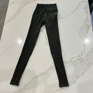 Lulu Lemon dark green leggings with ribbed details (wool running)